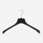 Gruccia personalizzabile – gruccia per abiti – gruccia in plastica riciclata nera – C5 - depla