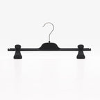 Gruccia personalizzabile – gruccia per gonne – gruccia in plastica riciclata nera – PM36 - depla