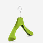 Gruccia anatomica personalizzabile  – gruccia per cappotti – gruccia in plastica riciclata rivestita in velluto – CA45 - depla